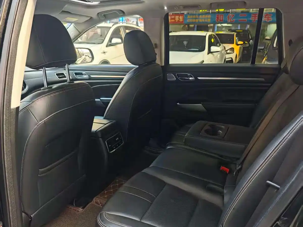 GAC Trumpchi Trumpchi GS8 2020 Model 390T FWD Luxury (7-seater) фото 4
