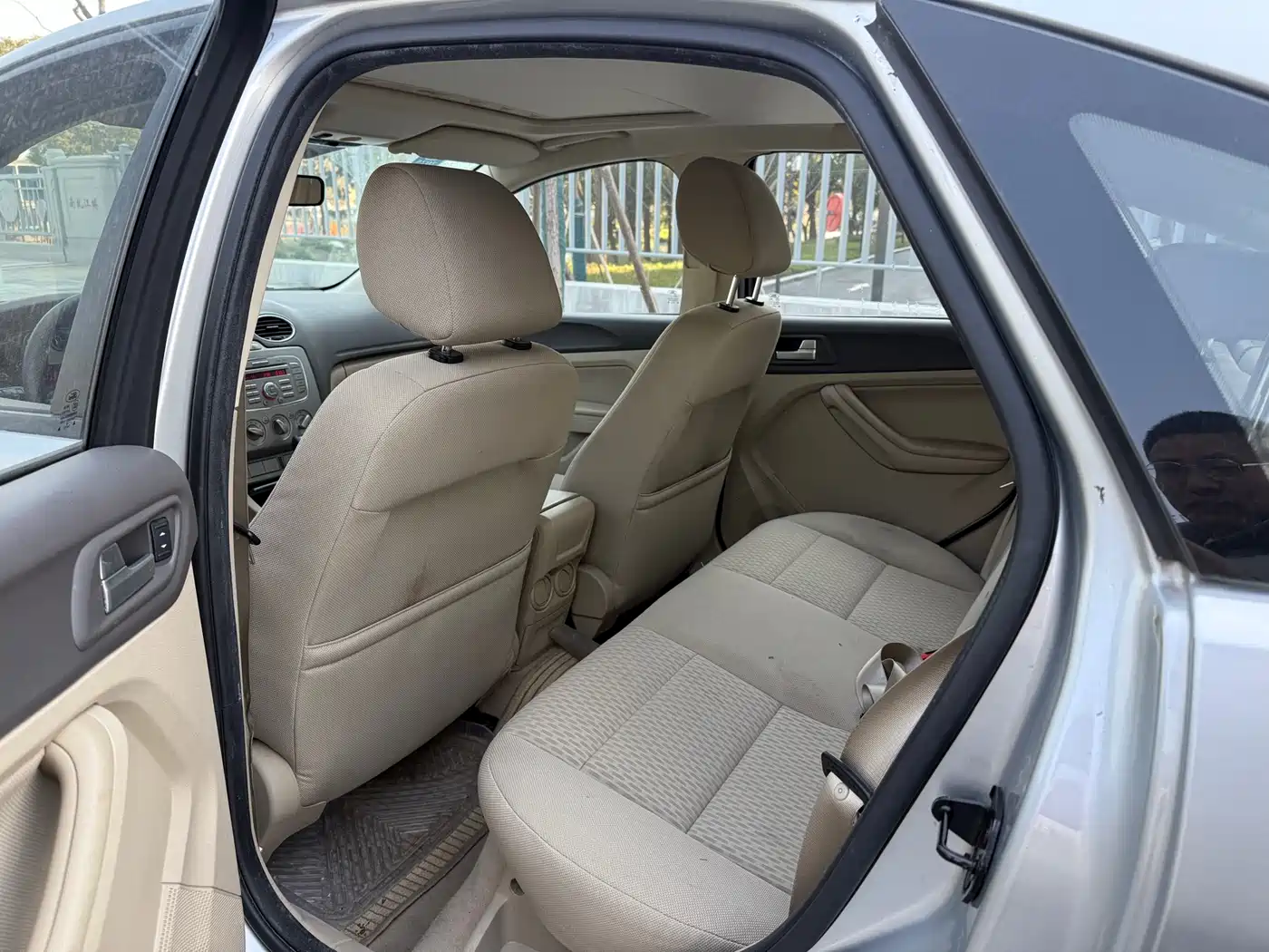 Ford Focus 2010 2009 Model Hatchback 1.8L Automatic Fashion