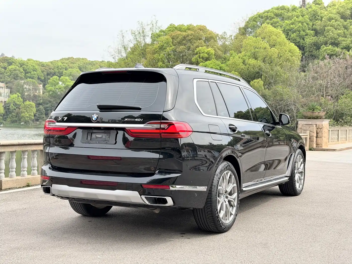 BMW X7 2021 xDrive40i Leading Luxury Package фото 6