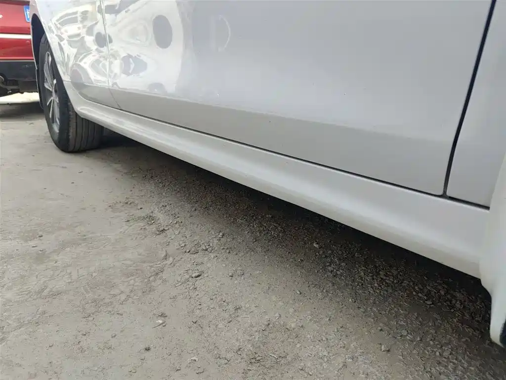 BYD Qin PLUS 2024 Glory Edition DM-i 55KM Leading фото 19