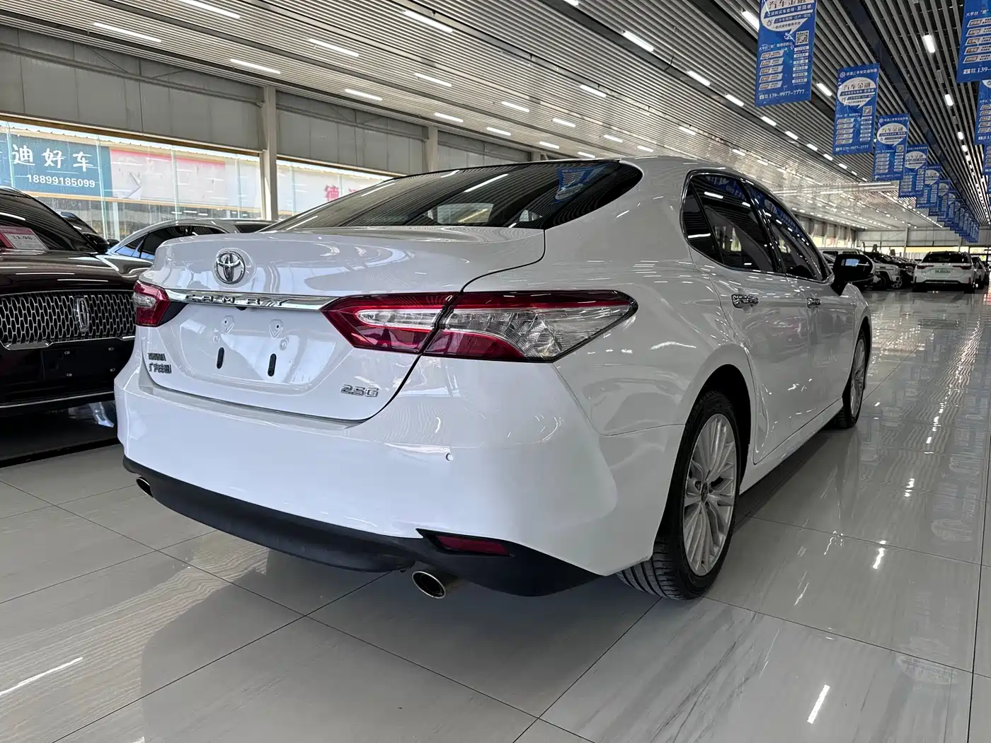 Toyota Camry 2018 2.5G Luxury Edition фото 6