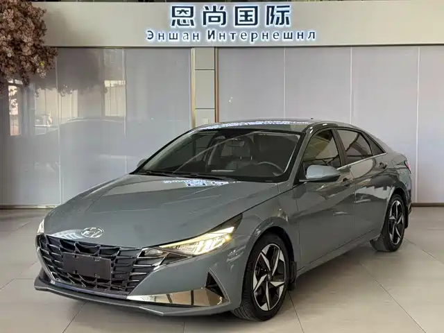 Hyundai Elantra 1.5L CVT LUX, Премиум