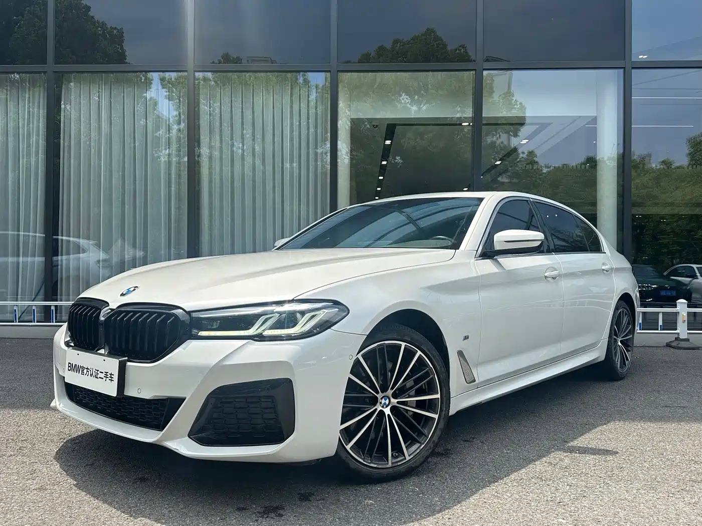BMW 5 Series 2022 530Li Leading M Sport Package