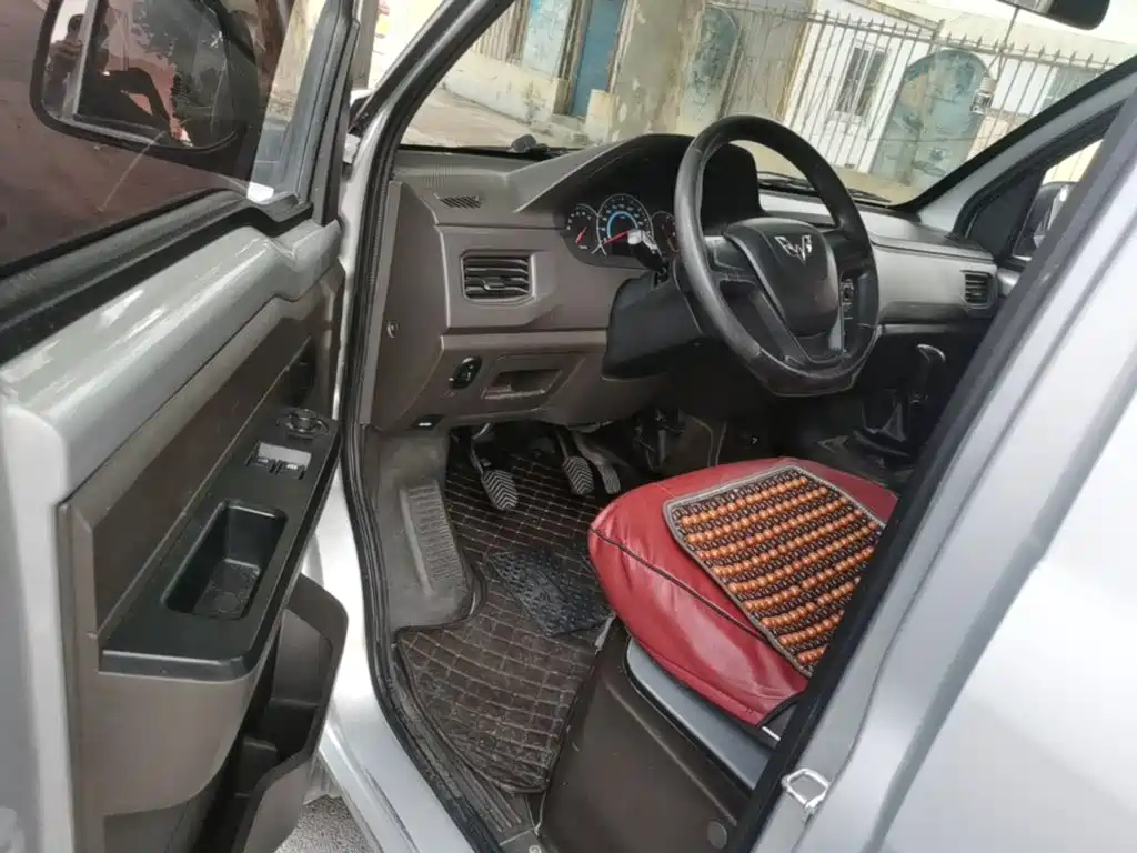 Wuling Motors Wuling Rongguang New Truck 2023 2021 Model 1.8L Basic Single Cab Dual Rear Wheels LJ479Q6