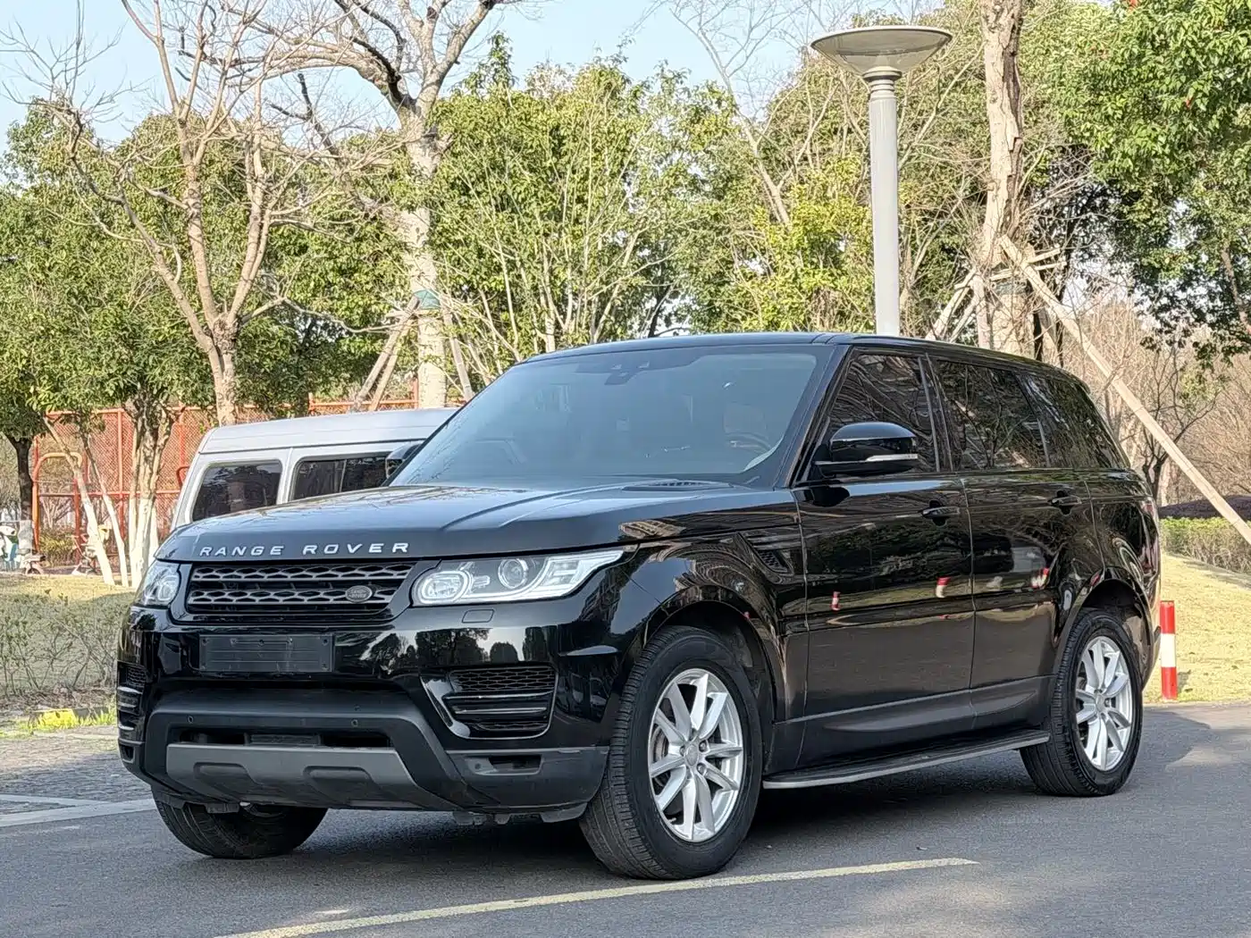 Land Rover Range Rover Sport 2016 Model 2.0 GTDi HSE