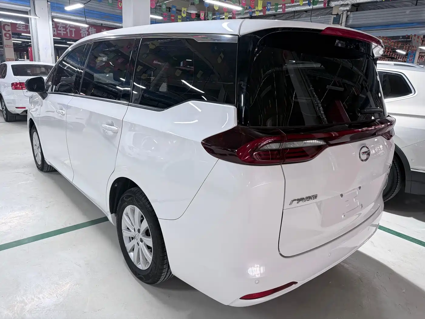 GAC Trumpchi Trumpchi M6 2019 270T Automatic Luxury (7-seater) China V фото 16