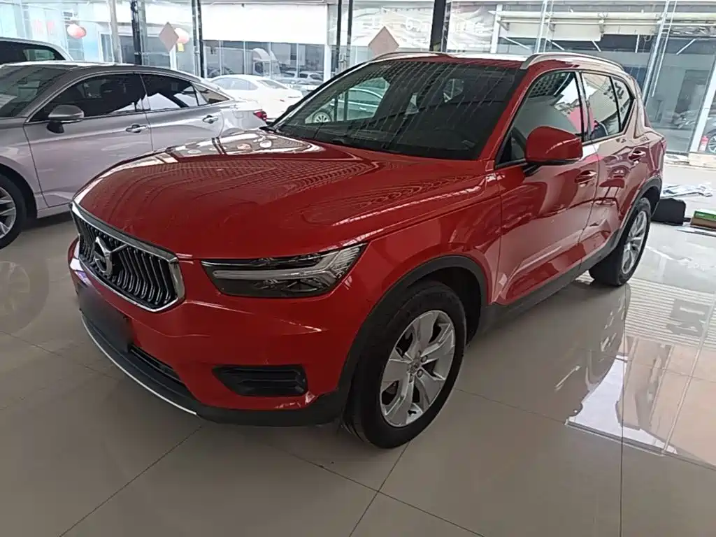 Volvo XC40 2020 — пригон из Китая