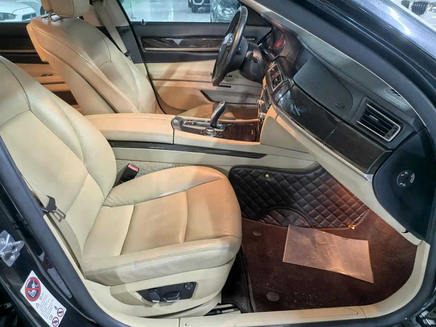 BMW 7 Series 2009 730Li Luxury фото 11