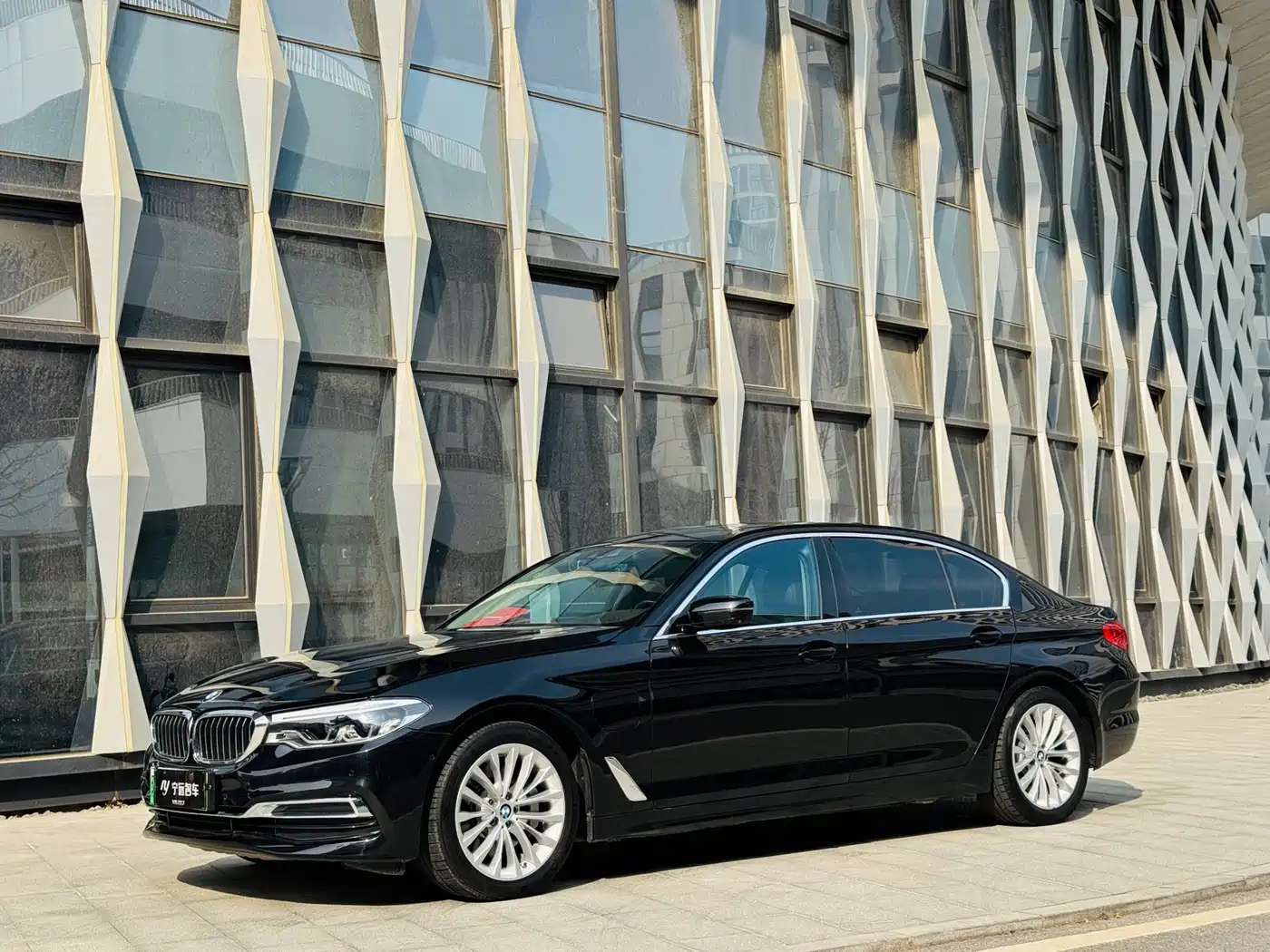 BMW 5 Series New Energy 2020 530Le Range Upgrade Luxury Package
