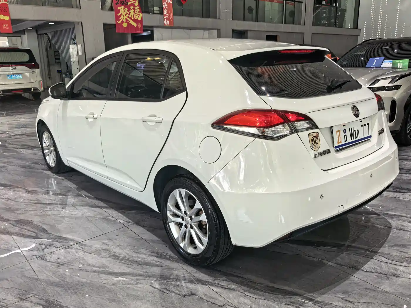 MG MG5 2013 2012 1.5L Automatic Luxury Edition