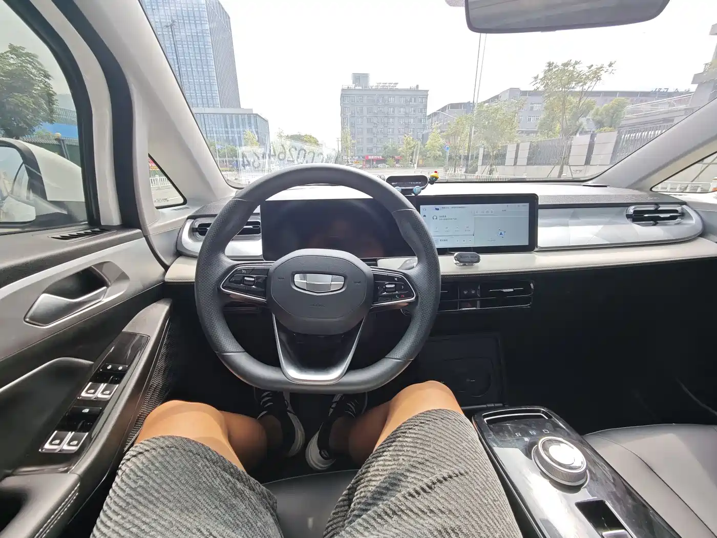 Geely Geometry E Firefly 2022 2023 401KM Thunderbolt Tiger 5-Seater