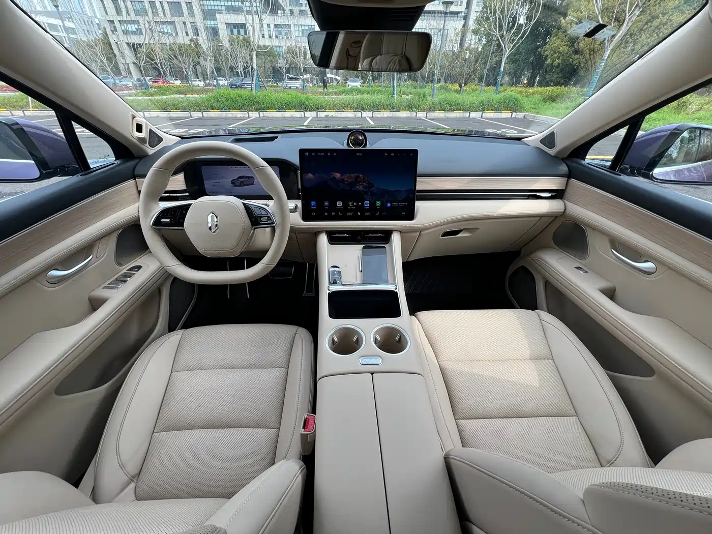 AITO Wenjie AITO M5 2025 Extended Range Ultra AWD фото 9