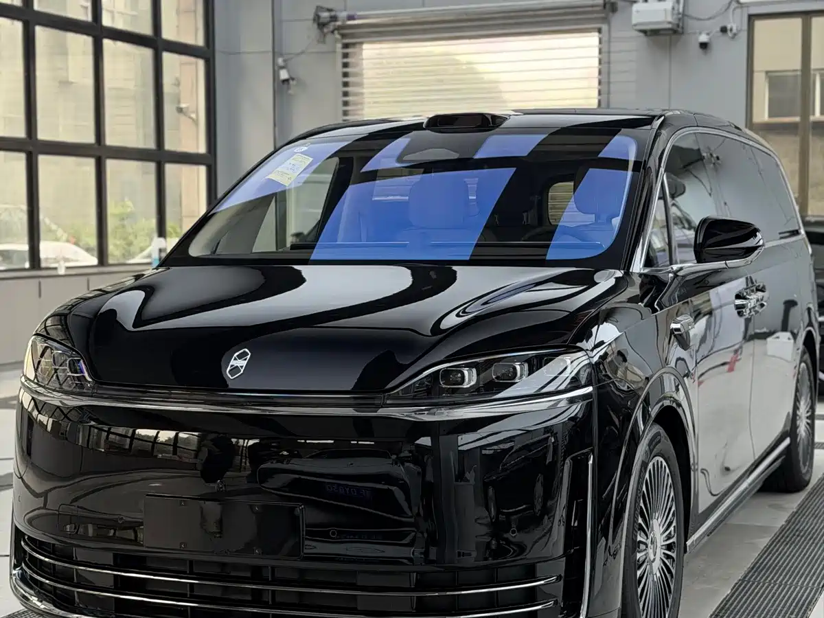 Zhijie Zunjie MPV