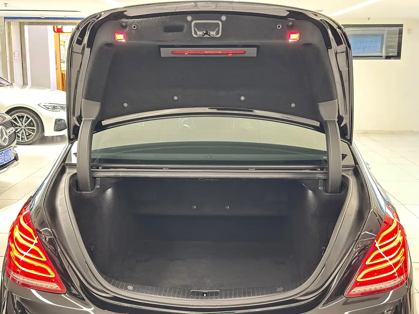 Mercedes-Benz S-Class 2014 S 400 L Premium фото 7