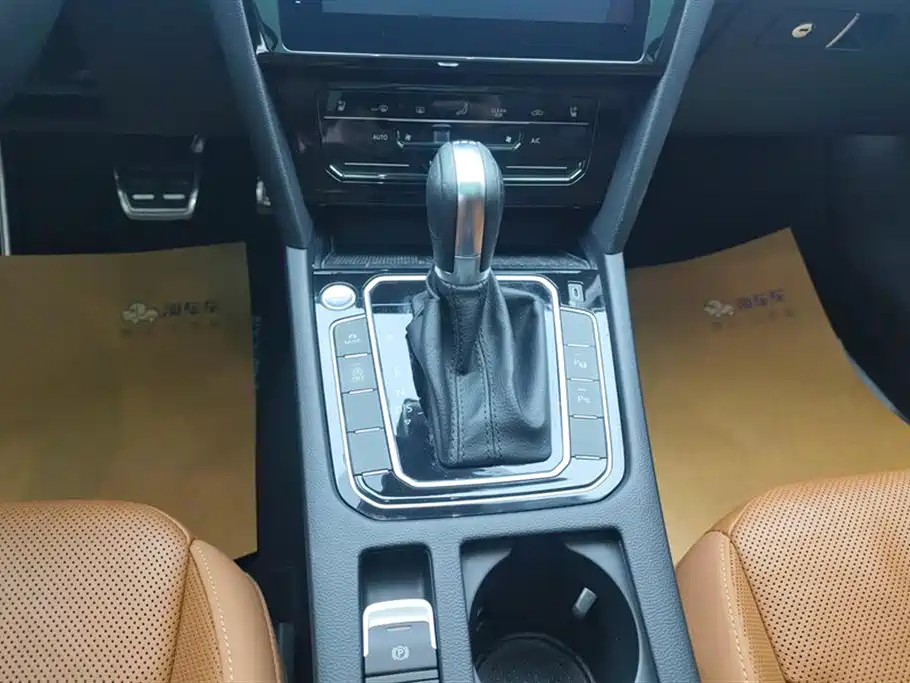Volkswagen FAW-Volkswagen CC 2021 Shooting Brake 380TSI Hunter Heart Edition фото 16