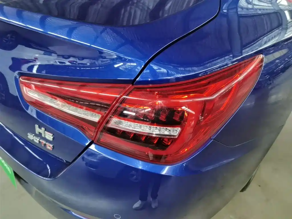 Hongqi H5 2022 Classic 1.5T DCT Flag Rhythm Edition фото 23