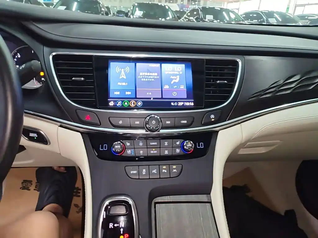 BUICK LACROSSE