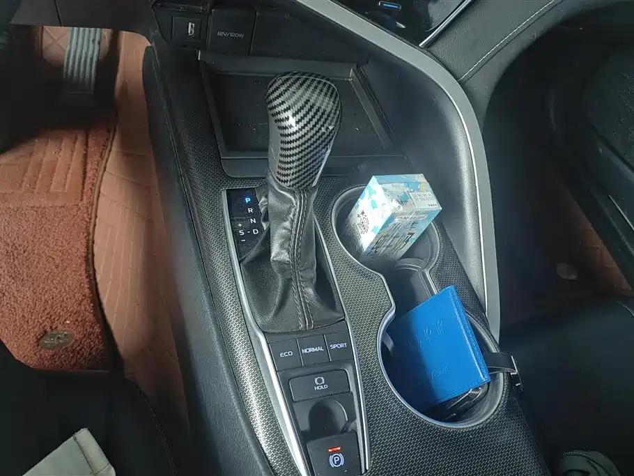 Toyota Camry 2022 2.5S Knight Edition фото 16