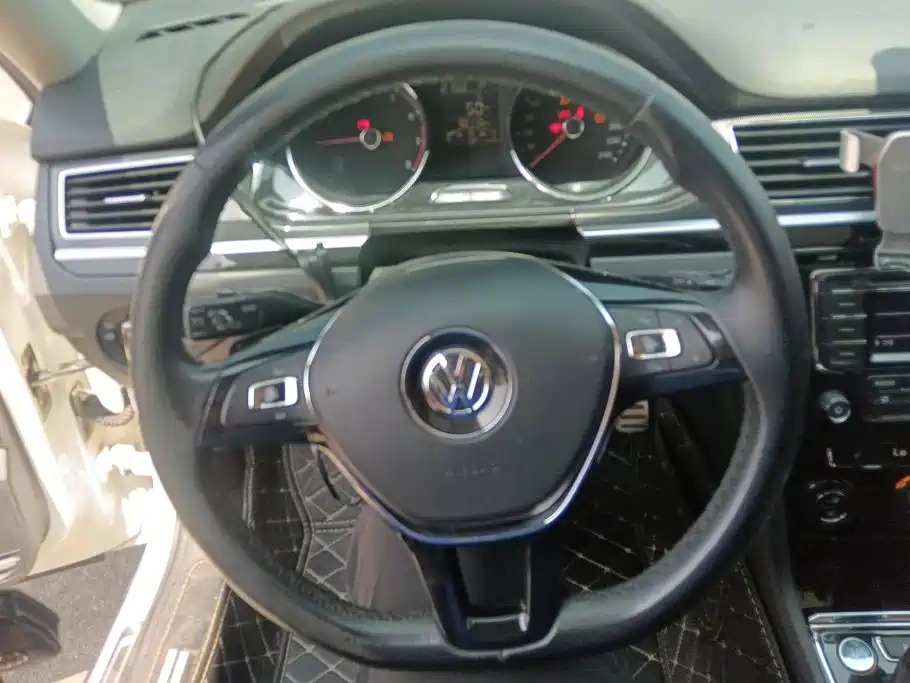 Volkswagen C-TREK 2018 2018 230TSI DSG Luxury