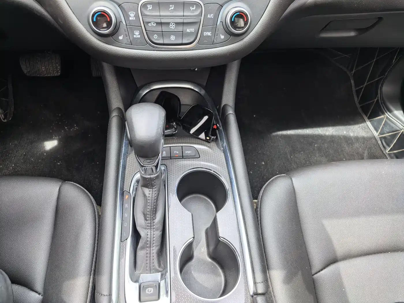 Chevrolet Malibu XL 2023 1.5T RS Connect Edition фото 9