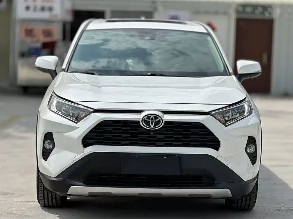 Toyota RAV4 Rongfang 2020 2.0L CVT 4WD Fashion PLUS фото 3
