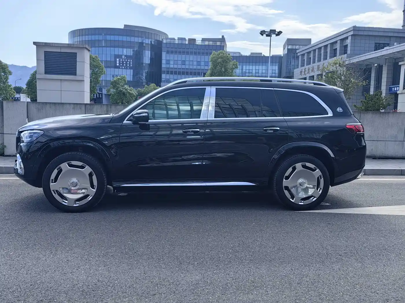 Mercedes-Benz Maybach GLS 2021 GLS 480 4MATIC фото 2