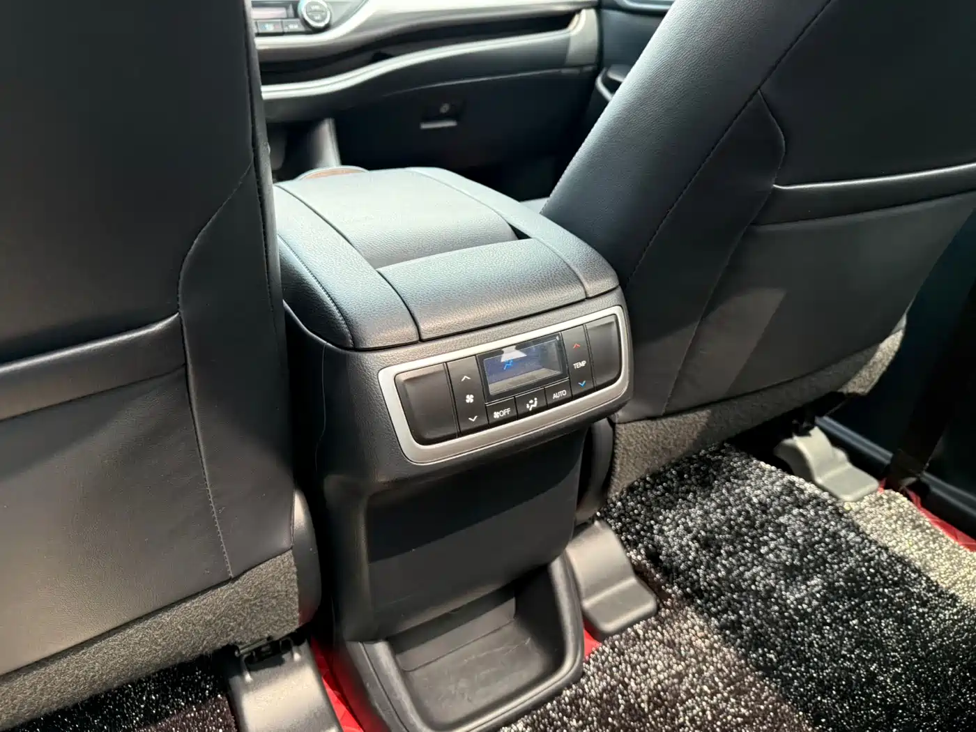 Toyota Highlander 2015 2.0T AWD Luxury Edition 7-seater фото 19