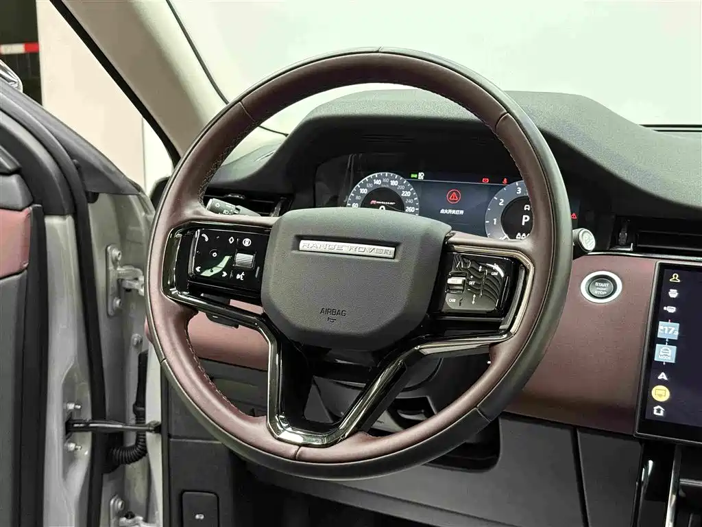 Photo 12 - Land Rover Range Rover Evoque