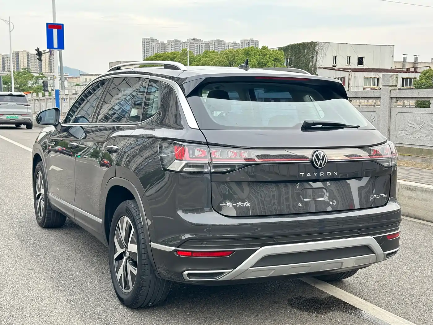 Volkswagen Tayron 2023 330TSI 2WD Luxury Plus Advanced Edition фото 7