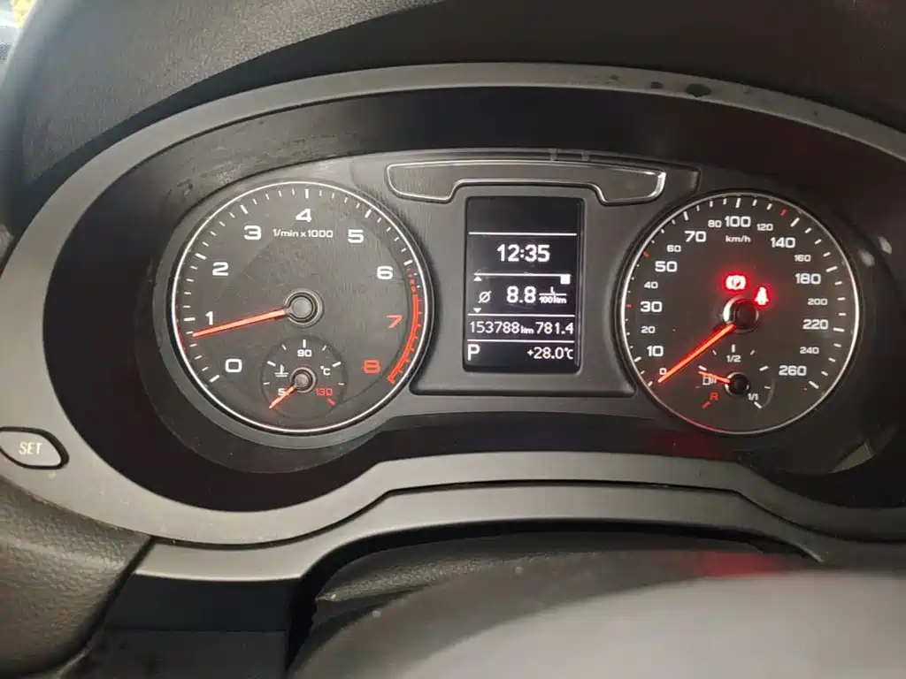 Фото 12 - Audi Q3