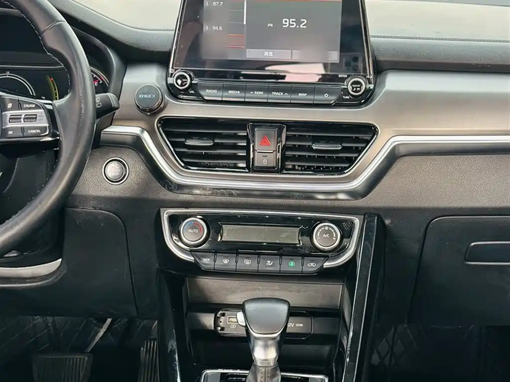 Kia Sportage 2019 2.0L Automatic Smart Luxury Edition фото 17
