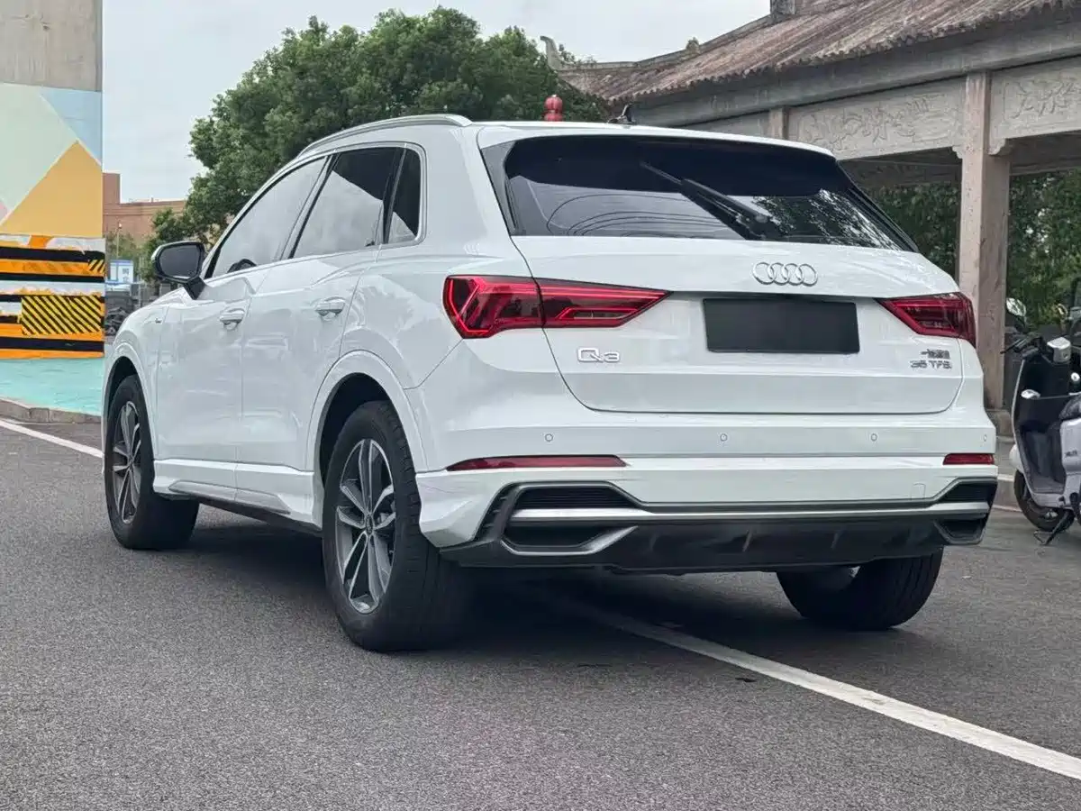 Фото 9 - Audi Q3
