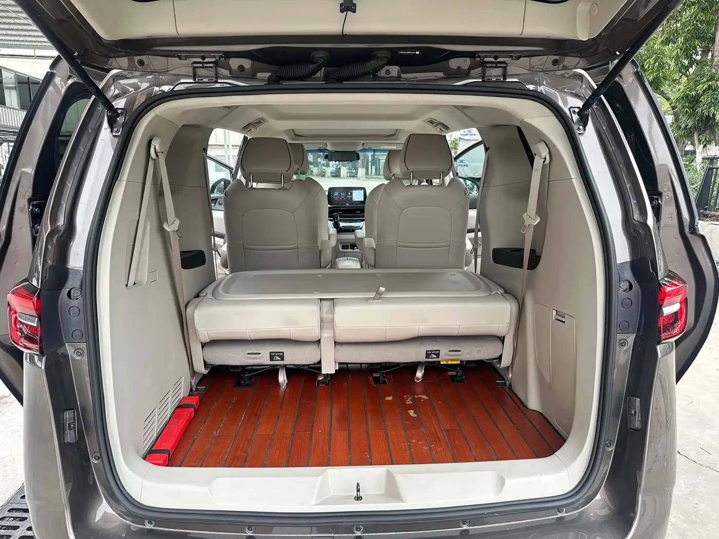 Buick GL8 2021 Land Business Class 652T Luxury фото 18