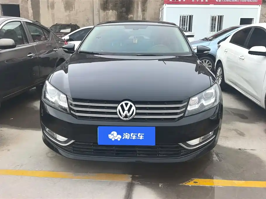 Volkswagen Passat 2014 1.8TSI DSG Luxury Edition фото 2