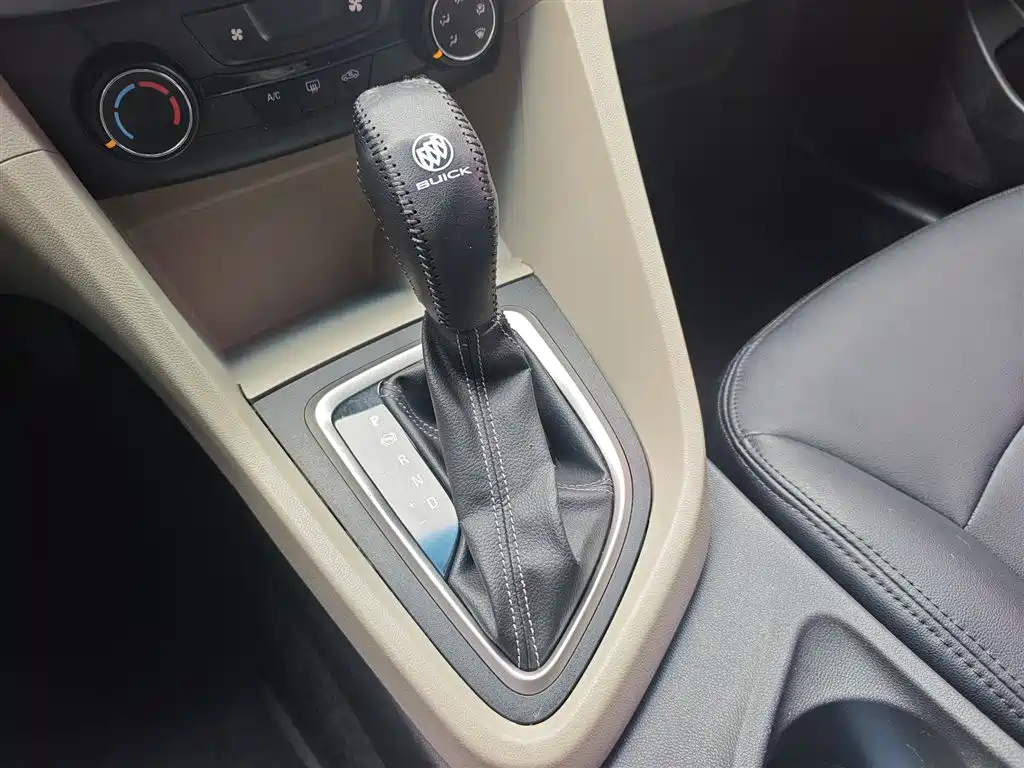 Buick Excelle 2015 15N Automatic Progressive фото 7
