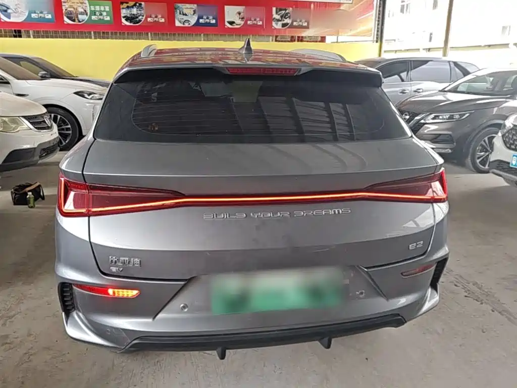BYD e2 2023 Luxury Model фото 6