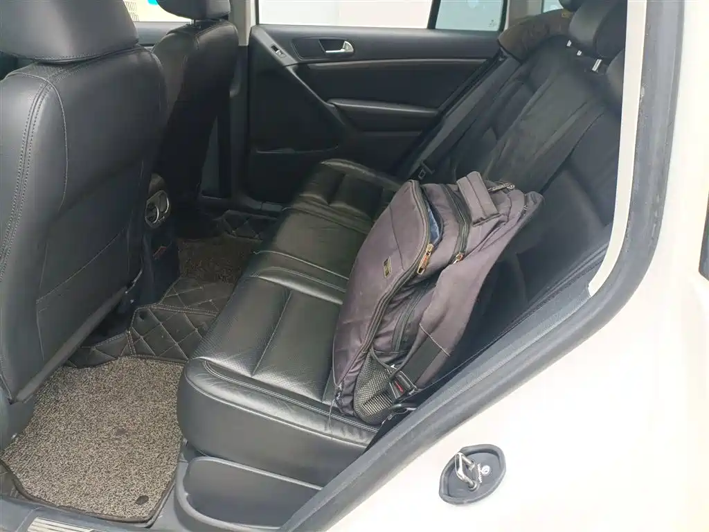 Volkswagen Tiguan 2015 1.8TSI Automatic 4WD Highline фото 17