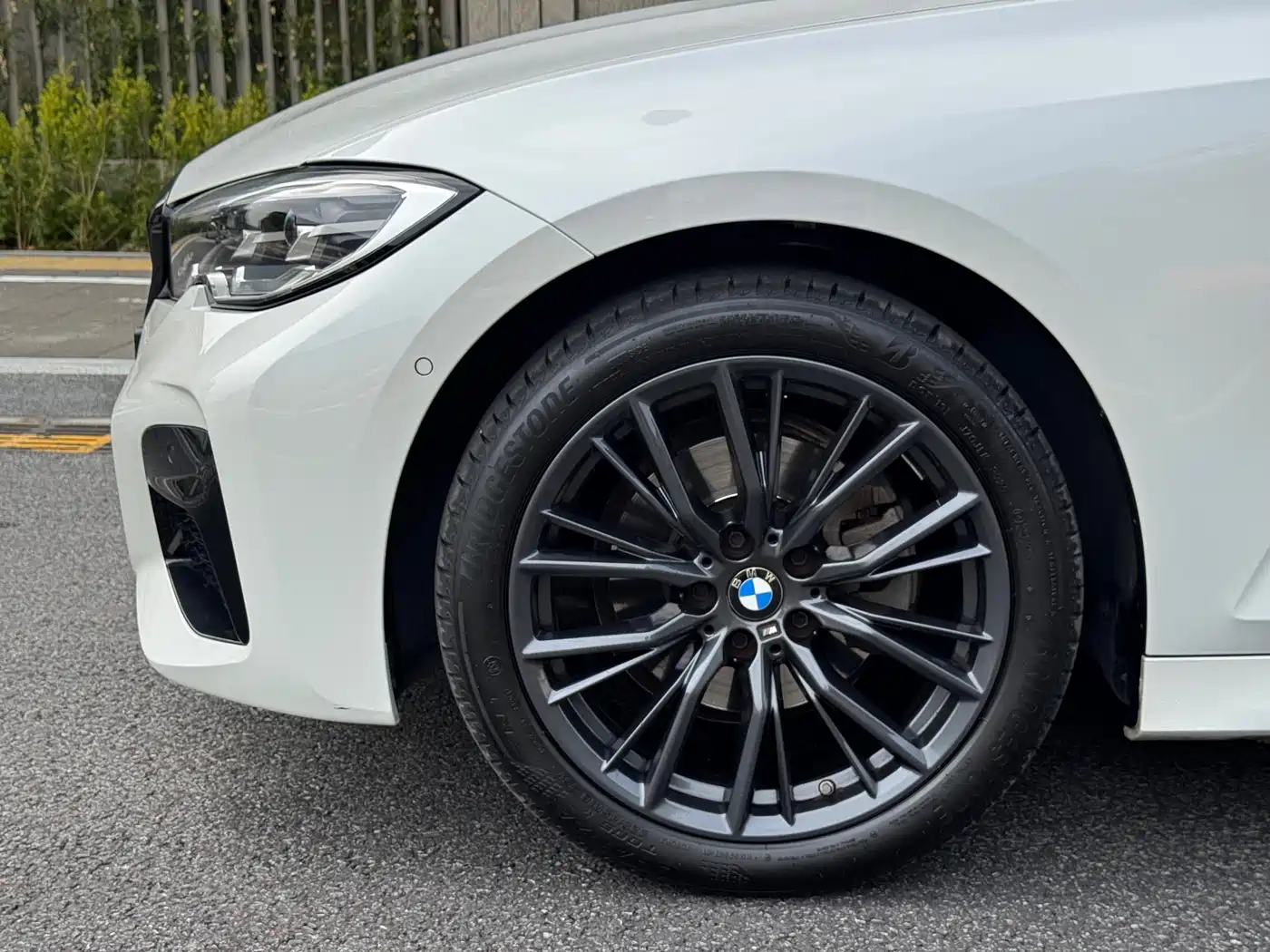 BMW 3 Series 2021 325Li M Sport Night Edition фото 6