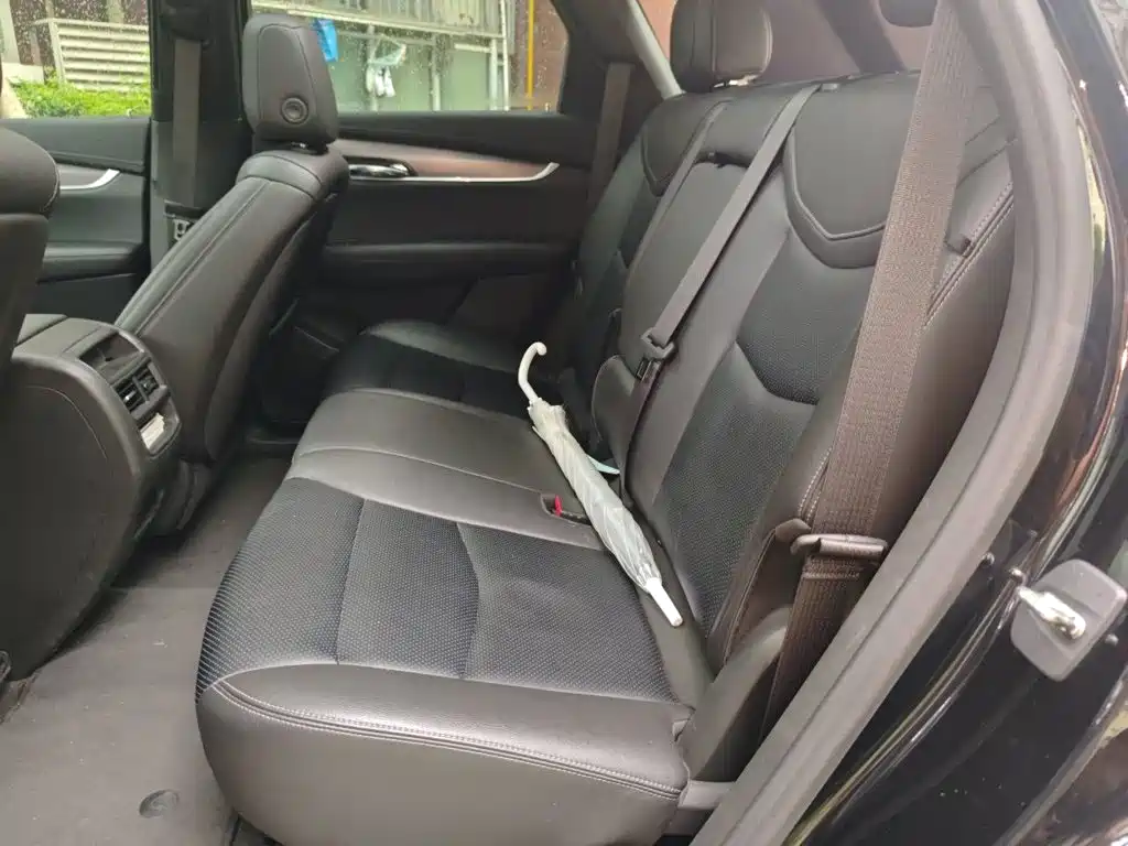 Фото 15 - Cadillac XT5