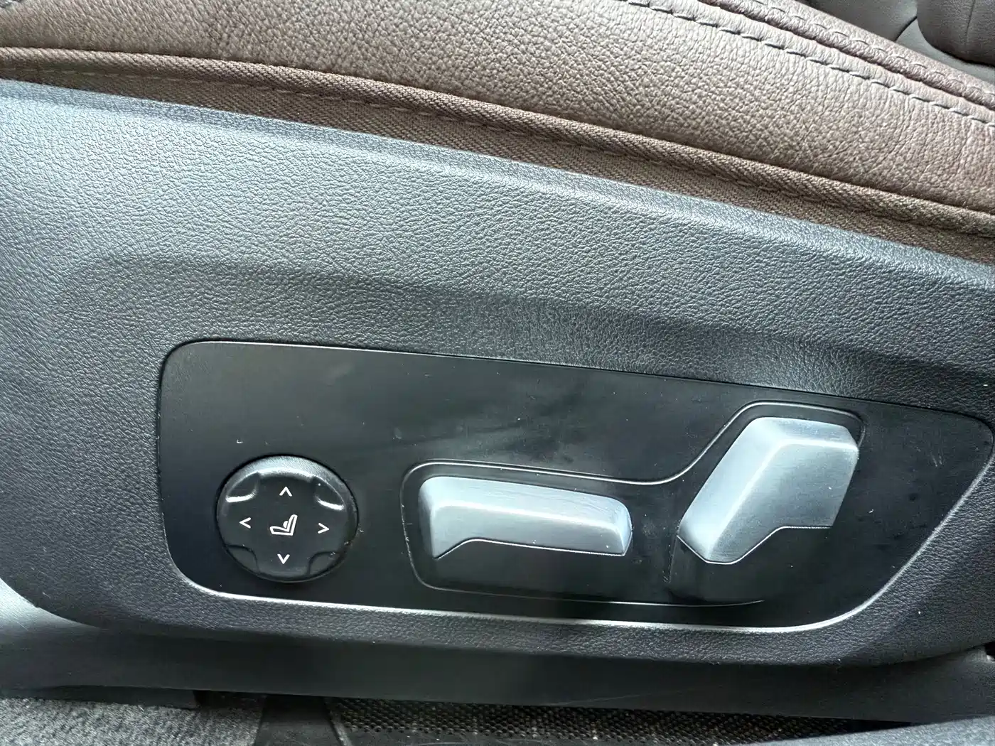 BMW 3 Series 2021 325Li M Sport Package фото 13