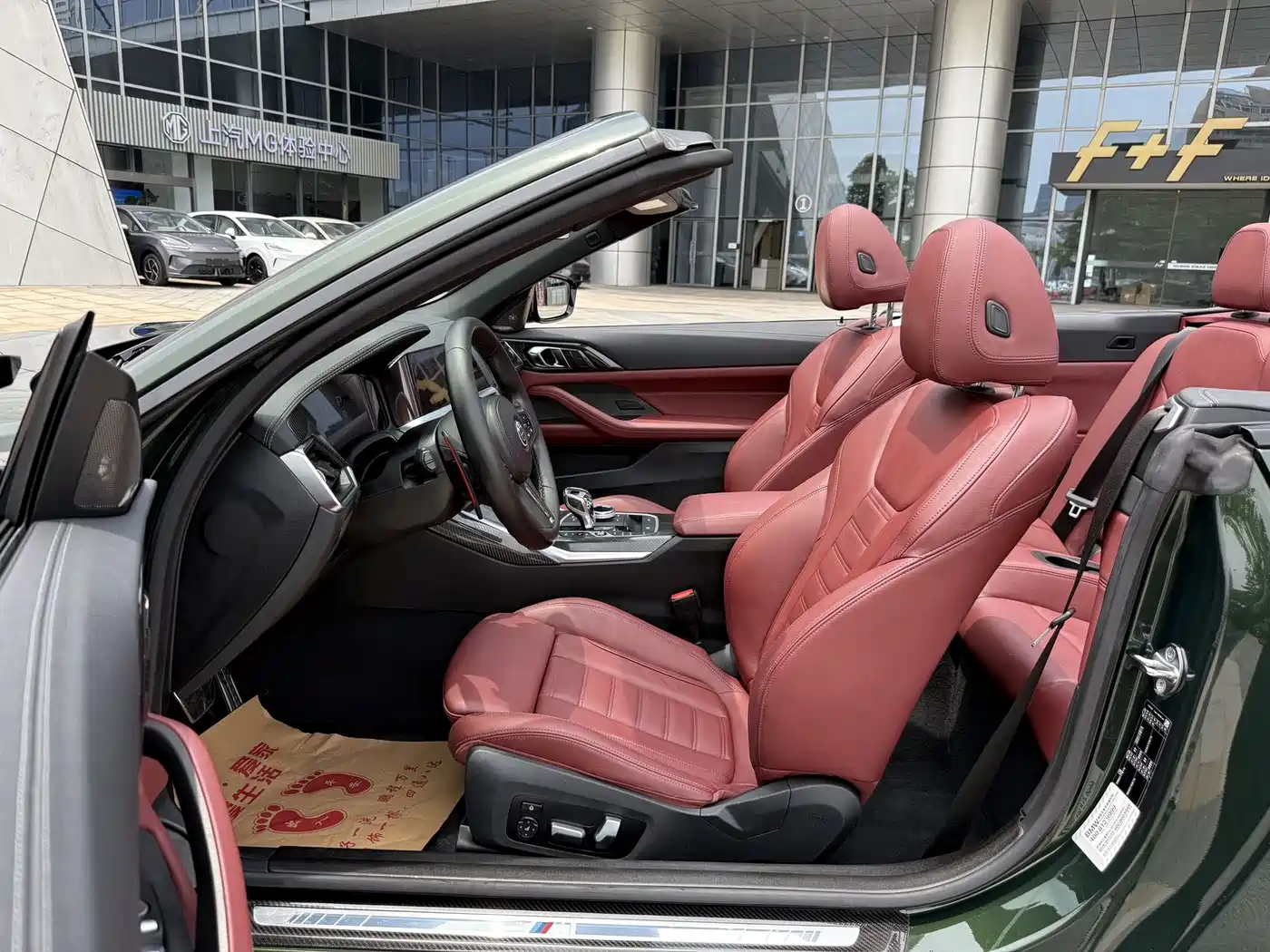 BMW 4 Series 2021 430i Convertible M Sport Shadow Edition фото 4