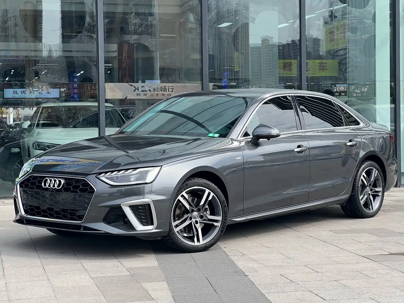Audi A4L 2020 40 TFSI Luxury Dynamic