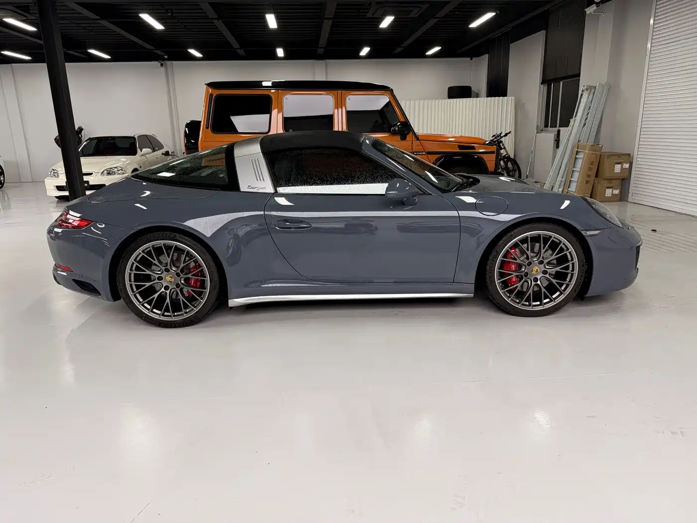 Фото 3 - Porsche 911
