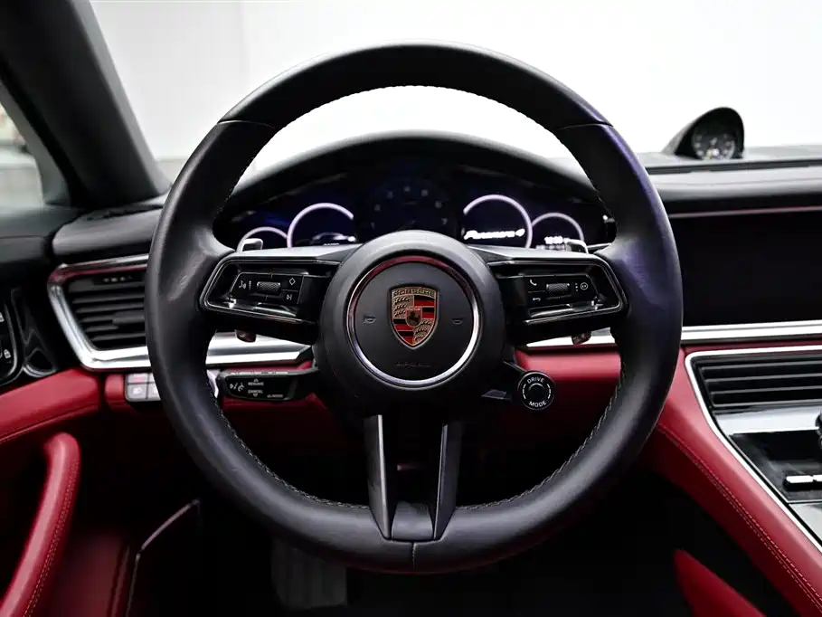 PORSCHE PANAMERA NEW ENERGY