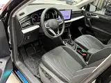 Photo 6 - Volkswagen Tiguan L