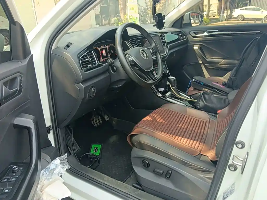 Volkswagen T-Roc, миниатюра 16