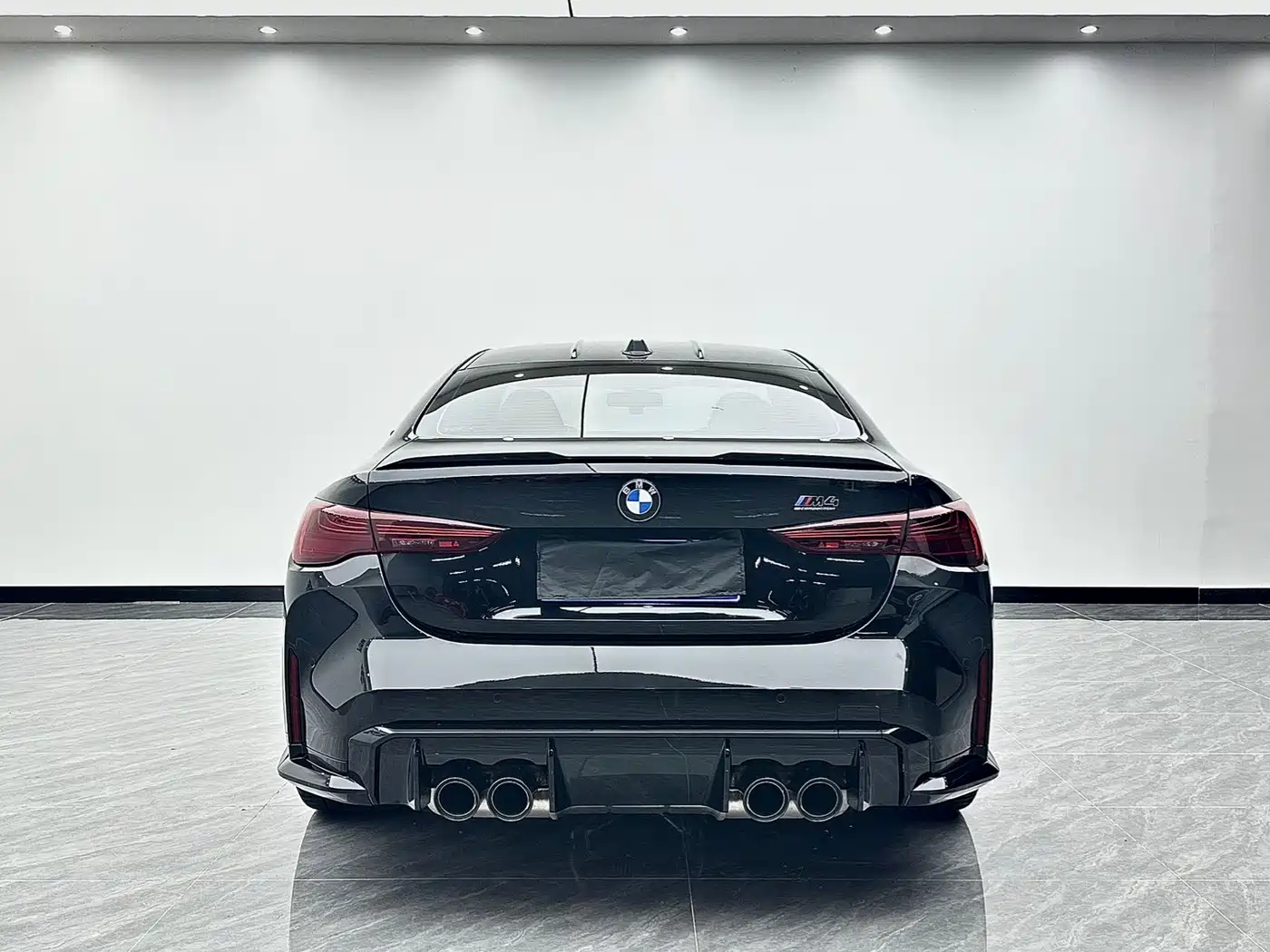 BMW M4 2024 BMW M4 Coupe M xDrive Competition фото 5