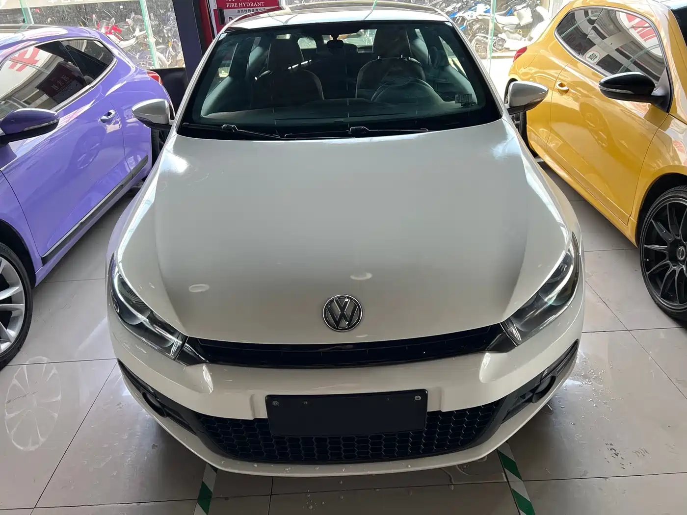 Volkswagen Scirocco 2011 2.0TSI Luxury фото 2