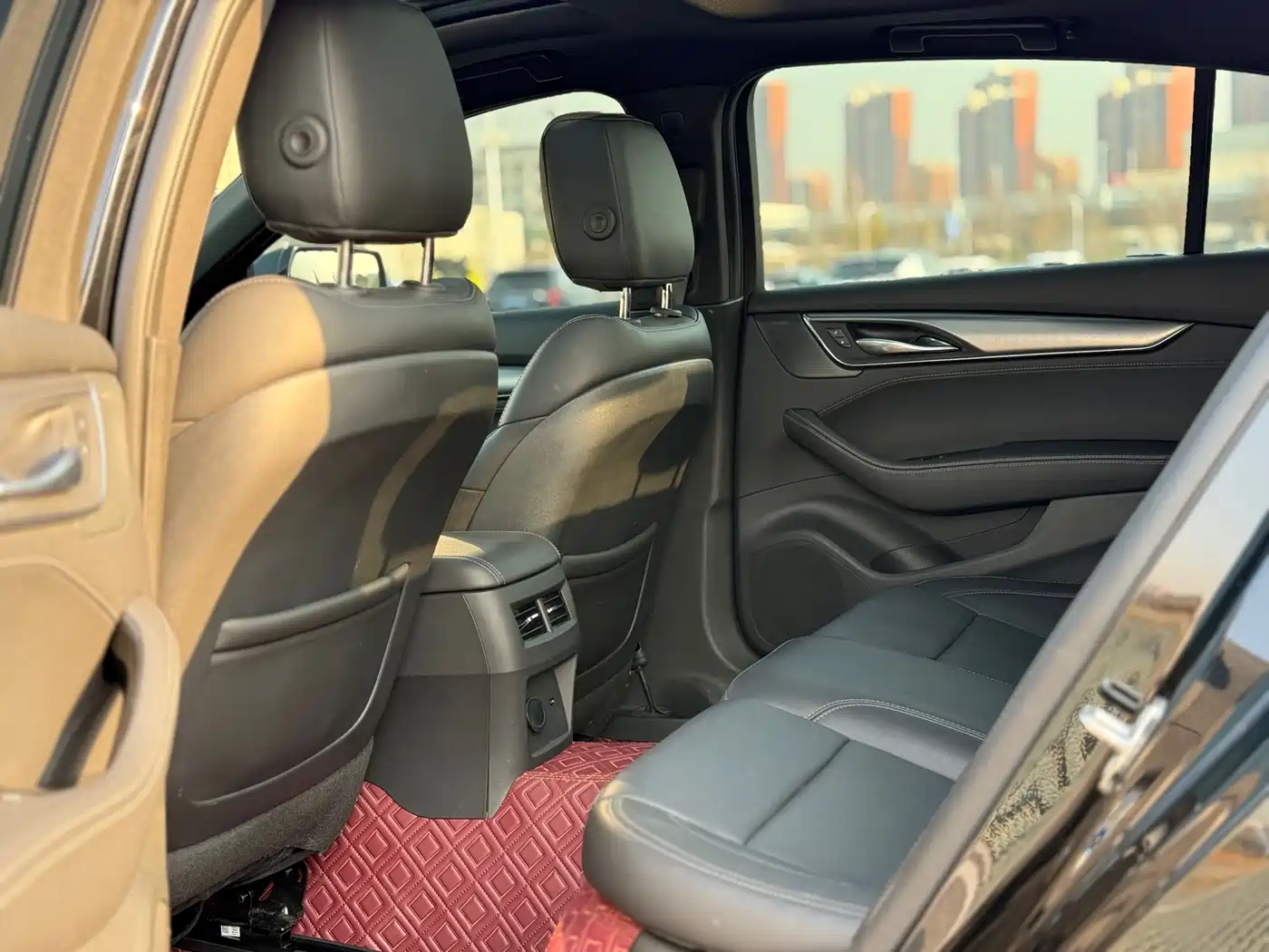Cadillac CT5 2024 28T Luxury Model Pro фото 8