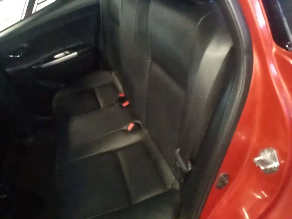 Toyota YARiS L Zhi Xuan 2015 1.5E Auto Charming Edition фото 17